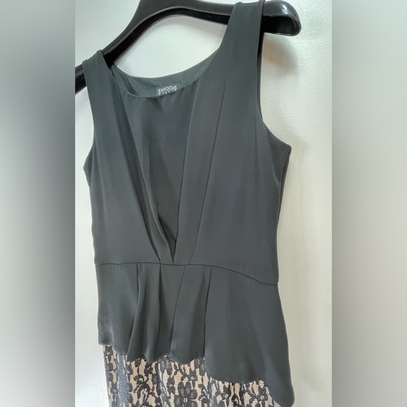 ENFOCUS STUDIO | Black and Cream Lace Dress | Size 6 - Picture 2 of 8